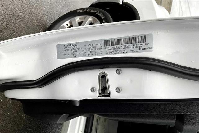 Photo of 2017 Bright White Clearcoat RAM 2500