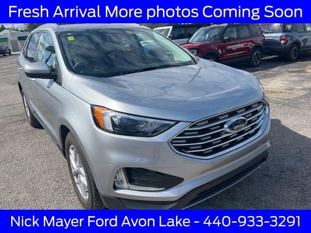 Photo of 2022 ICONIC SILVER Ford Edge
