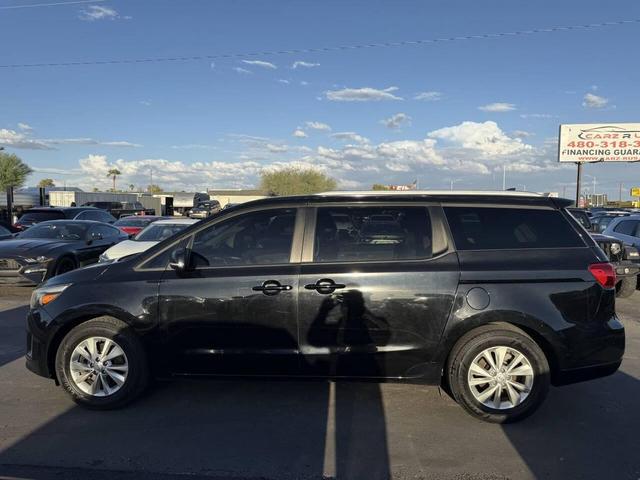Photo of 2017 Aurora Black Kia Sedona