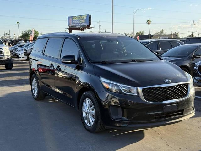 Photo of 2017 Aurora Black Kia Sedona
