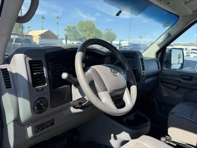 Photo of 2016 Glacier White Nissan NV Cargo NV1500