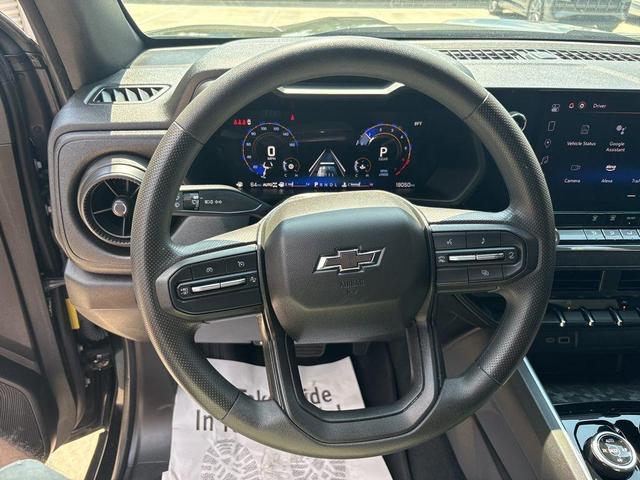 Photo of 2024 Black Chevrolet Colorado