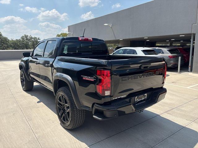 Photo of 2024 Black Chevrolet Colorado