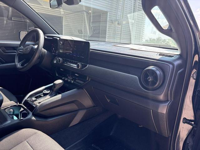 Photo of 2024 Black Chevrolet Colorado