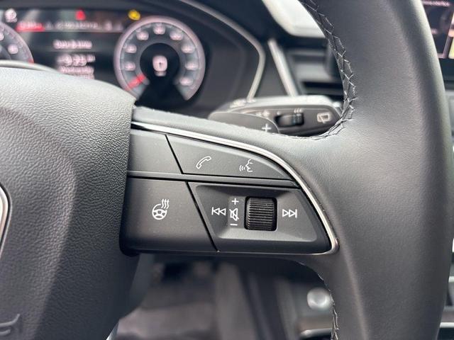 Photo of 2025 Navarra Blue Metallic Audi Q5