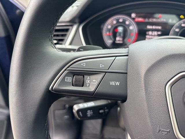 Photo of 2025 Navarra Blue Metallic Audi Q5