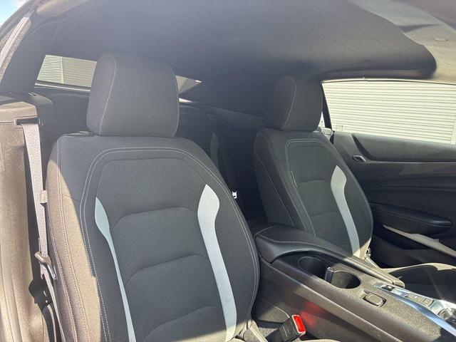 Photo of 2023 Black Chevrolet Camaro