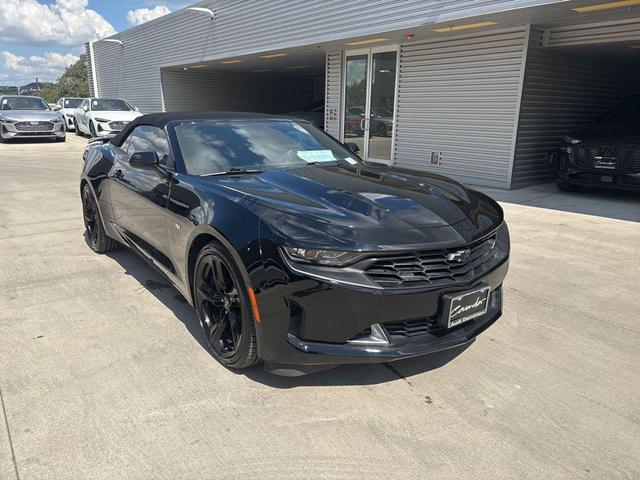 Photo of 2023 Black Chevrolet Camaro