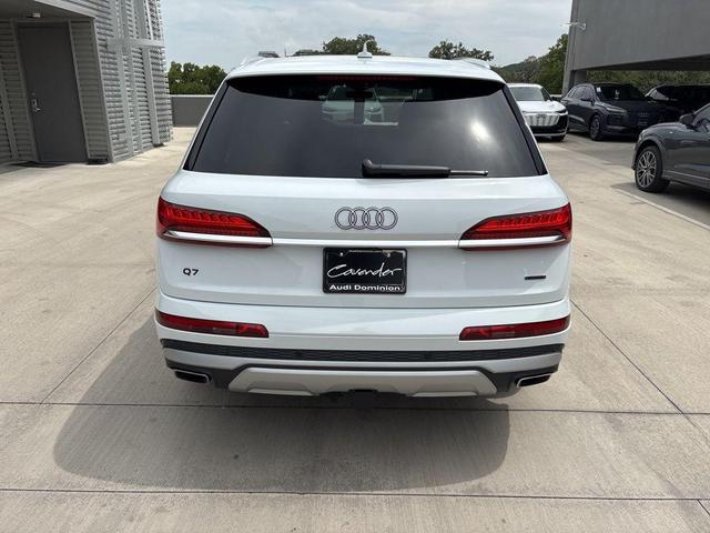 Photo of 2025 Glacier White Metallic Audi Q7