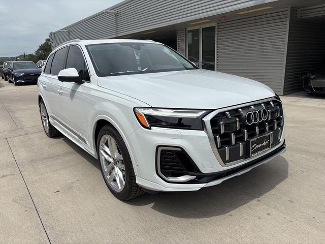 Photo of 2025 Glacier White Metallic Audi Q7