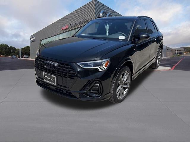Photo of 2025 Mythos Black Metallic Audi Q3