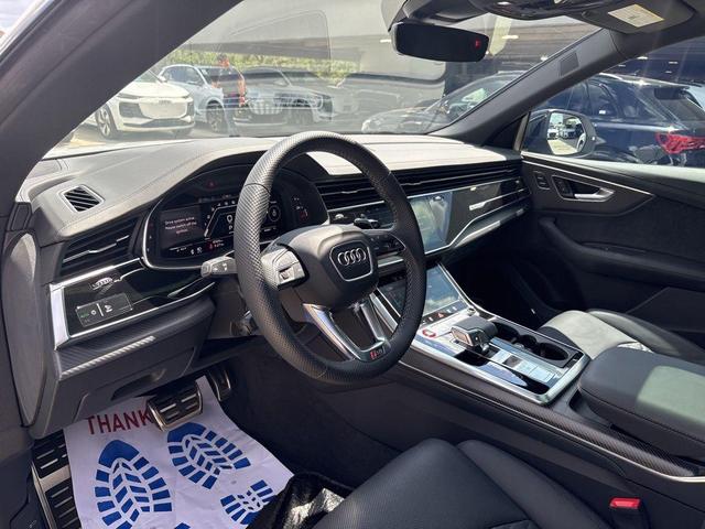 Photo of 2023 Glacier White Metallic Audi RS Q8