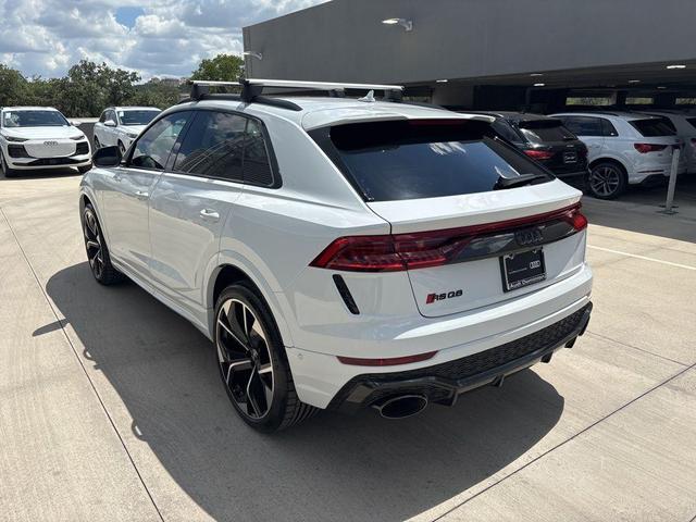 Photo of 2023 Glacier White Metallic Audi RS Q8