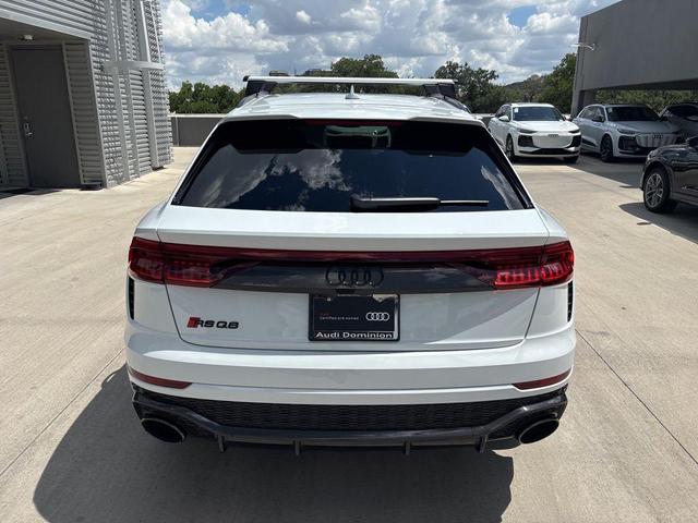 Photo of 2023 Glacier White Metallic Audi RS Q8