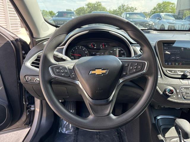 Photo of 2024 Mineral Gray Metallic Chevrolet Malibu