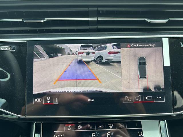 Photo of 2025 Carrara White Audi Q7