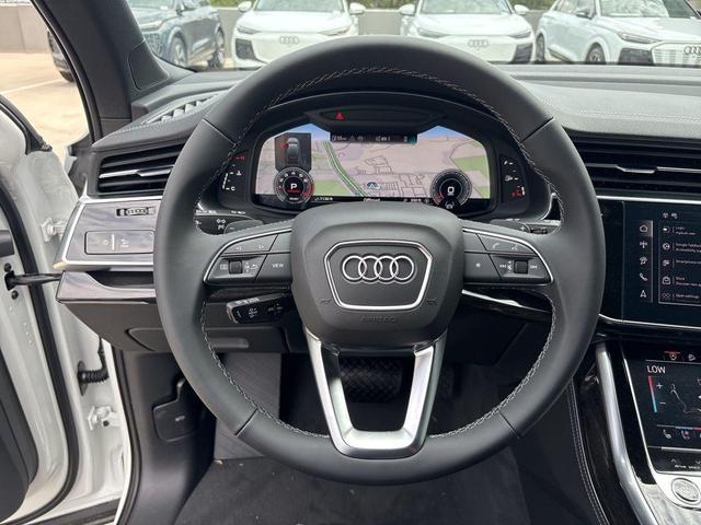 Photo of 2025 Carrara White Audi Q7