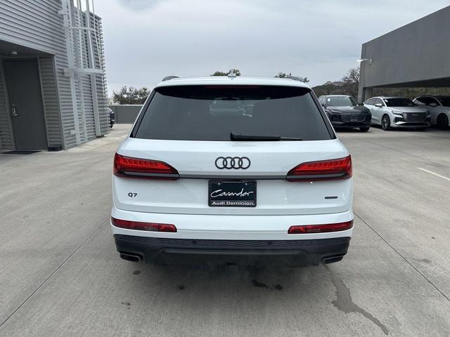 Photo of 2025 Glacier White Metallic Audi Q7