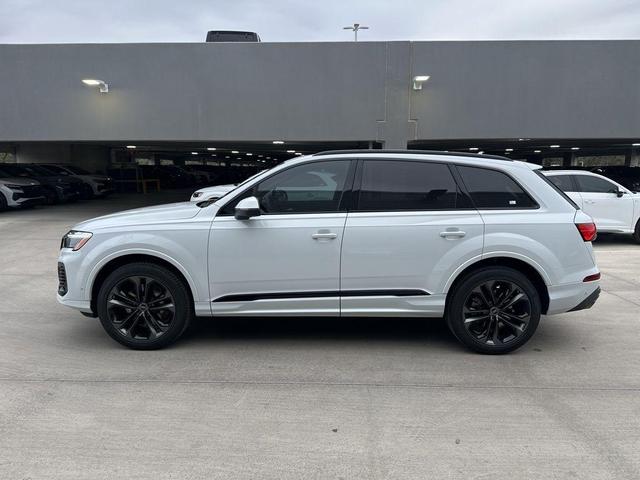 Photo of 2025 Glacier White Metallic Audi Q7