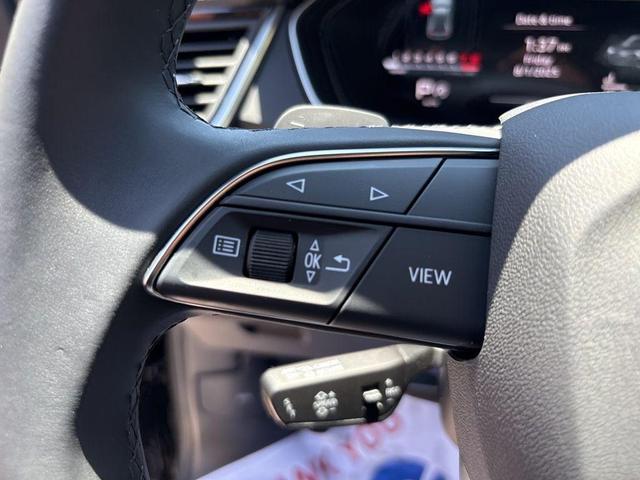 Photo of 2025 Mythos Black Metallic Audi Q5