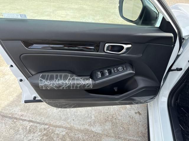 Photo of 2026 Platinum White Pearl Honda Civic Hybrid