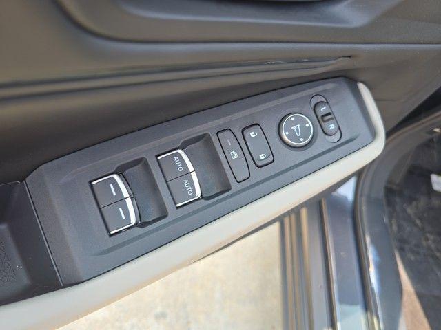 Photo of 2025 Meteorite Gray Metallic Honda Accord