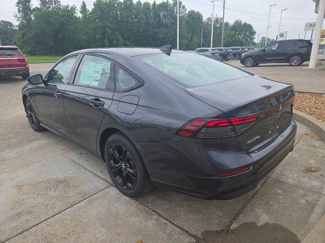 Photo of 2025 Meteorite Gray Metallic Honda Accord