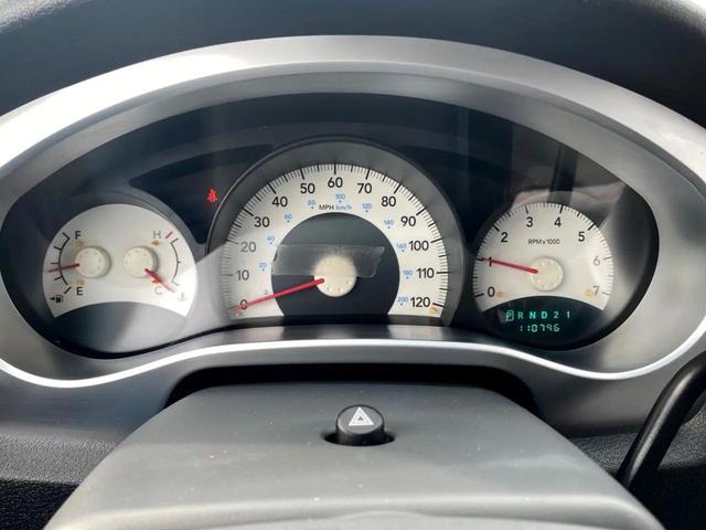 Photo of 2007 Silver Mitsubishi Raider
