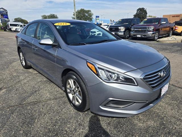 Photo of 2016 Silver Hyundai SONATA