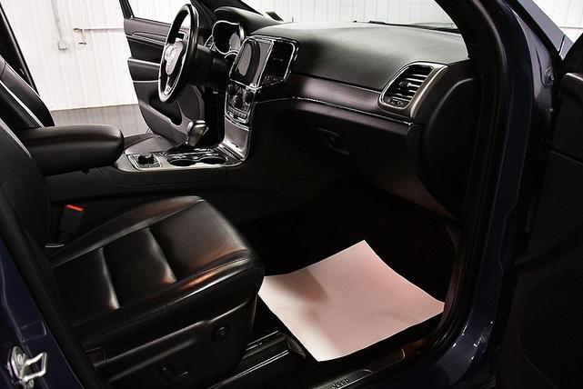 Photo of 2021 Slate Blue Pearlcoat Jeep Grand Cherokee