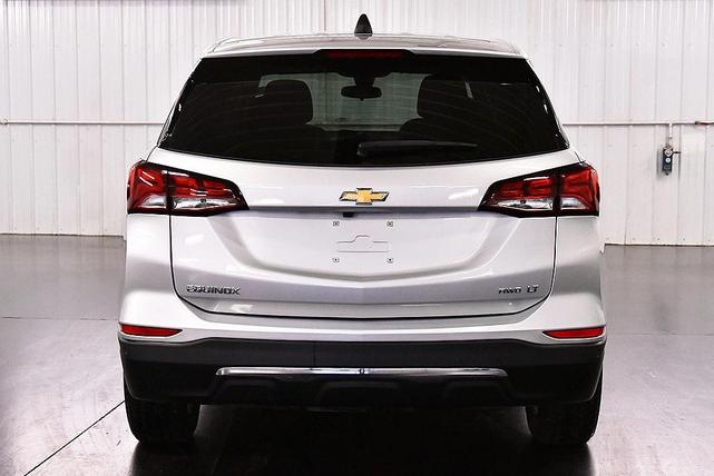 Photo of 2022 Silver Ice Metallic Chevrolet Equinox
