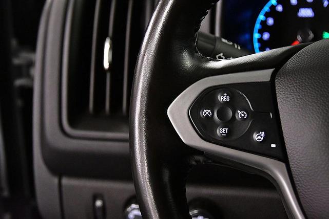 Photo of 2022 Summit White Chevrolet Colorado