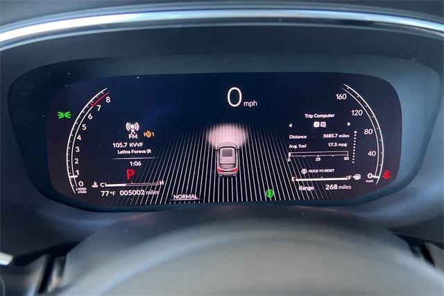 Photo of 2025 Silver Metallic Acura MDX