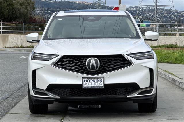 Photo of 2025 Platinum Acura MDX