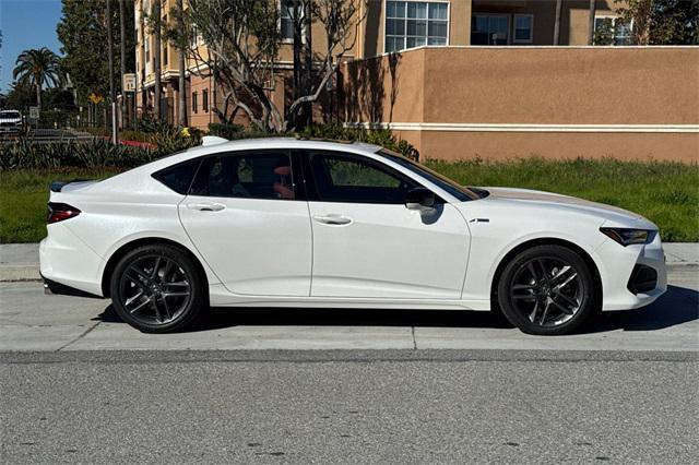 Photo of 2025 Platinum Acura TLX