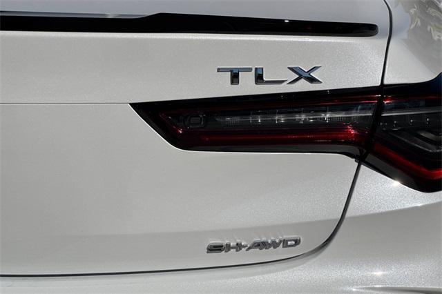 Photo of 2025 Platinum Acura TLX