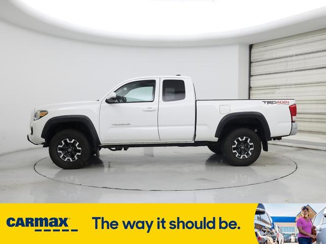 Photo of 2017 White Toyota Tacoma