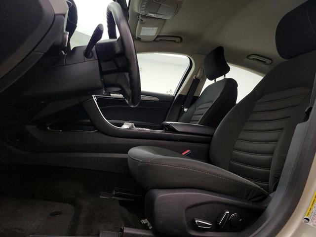 Photo of 2017 Gold Ford Fusion Hybrid