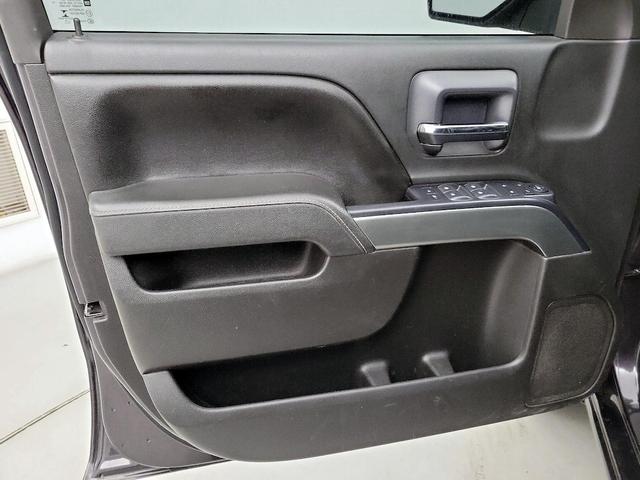 Photo of 2015 Black Chevrolet Silverado 1500