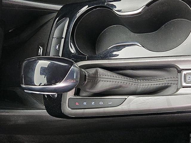 Photo of 2024 White Buick Envista