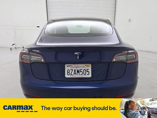 Photo of 2022 Blue Tesla Model 3