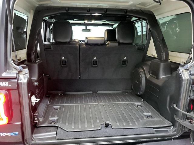Photo of 2022 Black Jeep Wrangler Unlimited 4xe