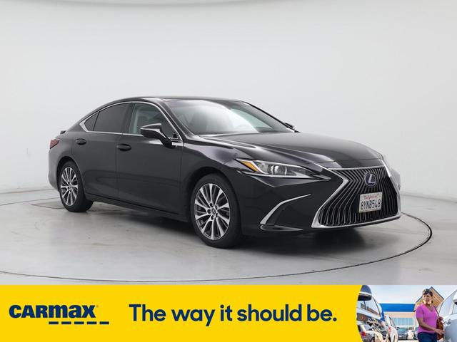 2021 Lexus Es 300h