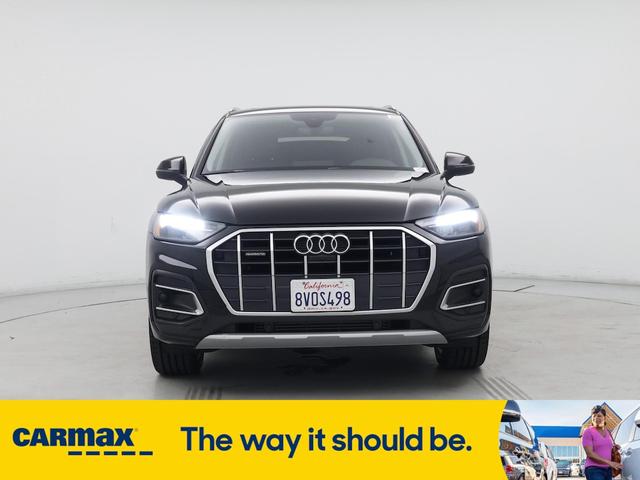 Photo of 2021 Black Audi Q5