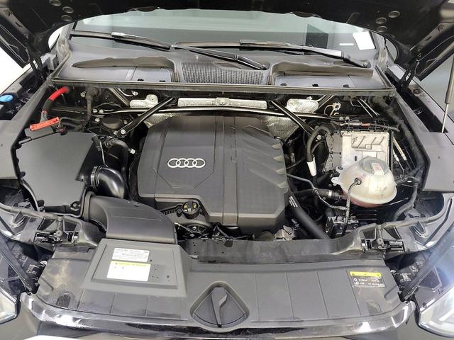 Photo of 2021 Black Audi Q5