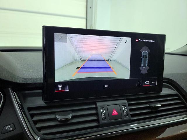 Photo of 2021 Black Audi Q5