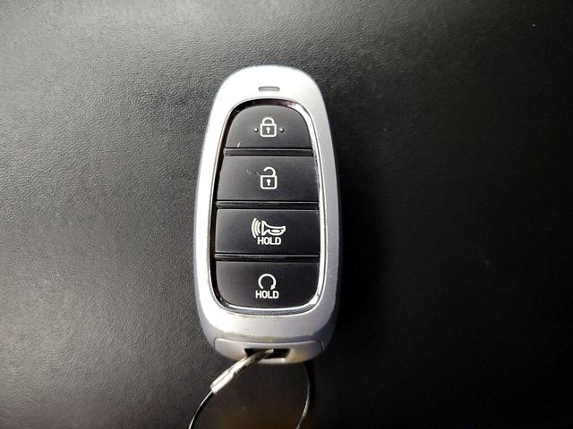 Photo of 2022 Blue Hyundai SANTA FE
