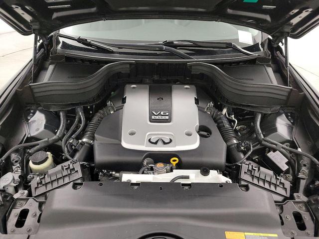 Photo of 2016 Black INFINITI QX50