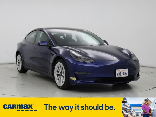Photo of 2021 Blue Tesla Model 3