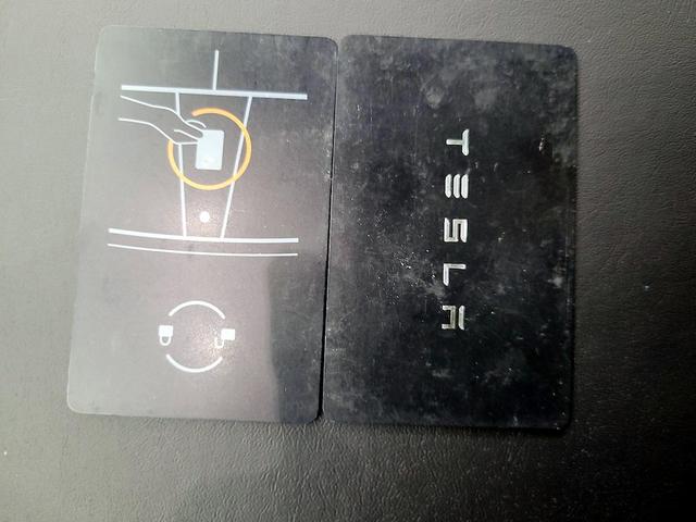 Photo of 2021 Blue Tesla Model 3